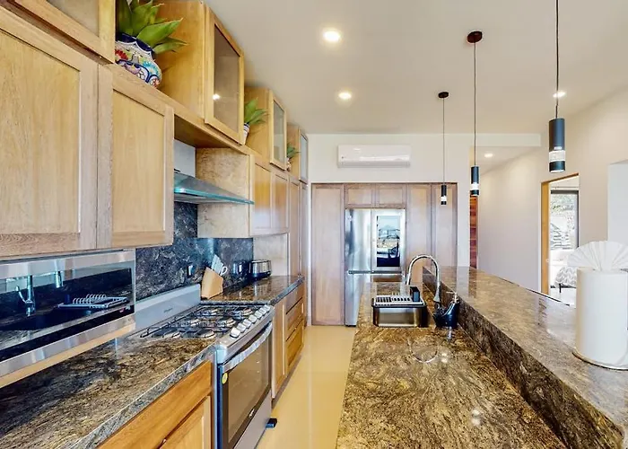 Ground-floor With Ocean View, Pool, Gym, Hot Tub, & Washer/dryer Сasa de vacaciones